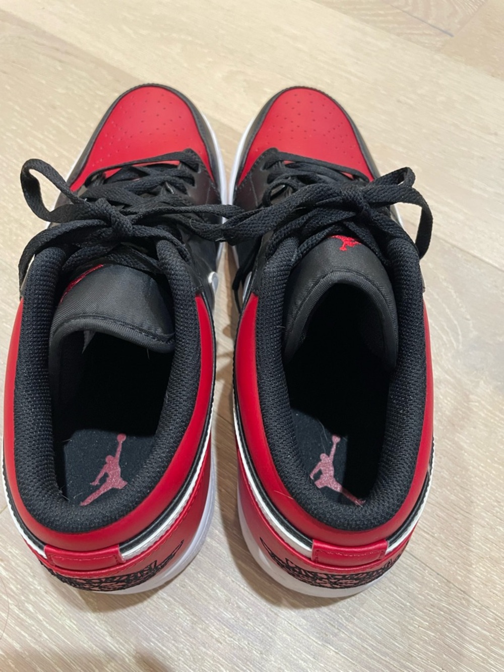 Air Jordan Low Top Men’s Athletic Shoes - Picture 5 of 6